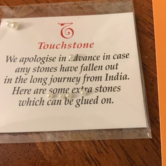 Touchstone rose goldtone necklace, earrings & extra hanging pendant - Picture 7 of 11